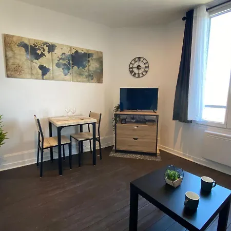 Le Petit Cerf 3 / Proche Disney / Paris / Wifi Apartment